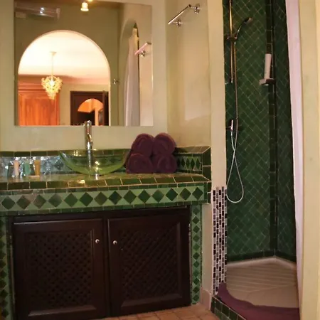 Ifrane, 7 Au Village Naturiste Couple Only Riad 3*