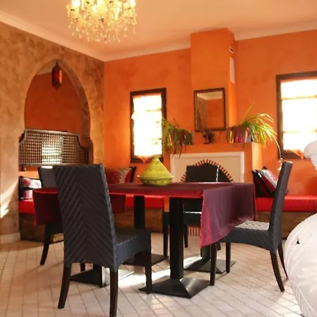 Apartment Ifrane, 7 Au Village Naturiste Couple Only
