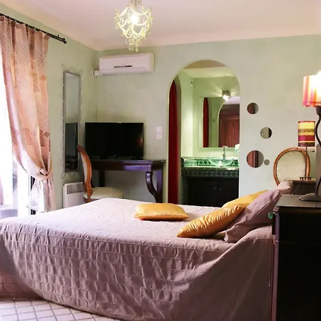 Ifrane, 7 Au Village Naturiste Couple Only Riad Agde